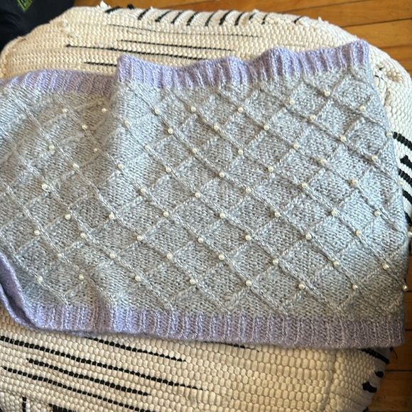 Scarf - Picture 3 of 10